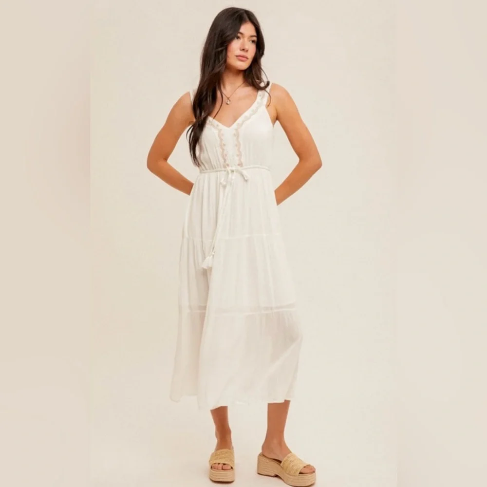 #75 Embroidered Detail Tiered Midi Dress - Picture 2 of 4